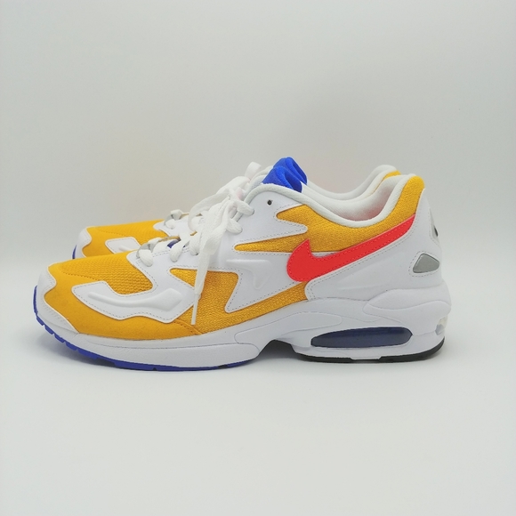 nike air max2 light university gold